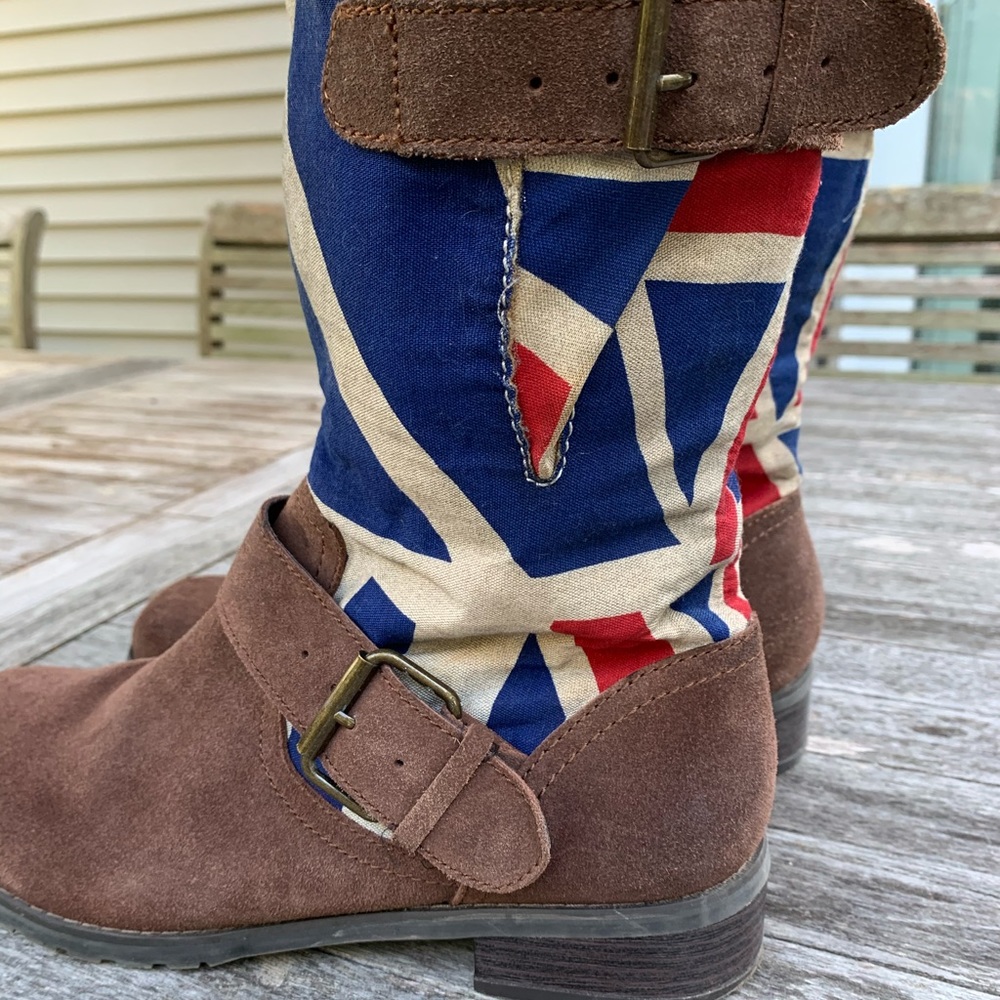 Suede Flag boots